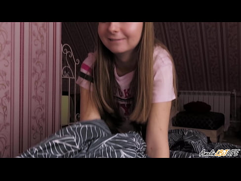 ❤️ Blondie-k bere BFF-ren sakon zurrupatzen du eta esperma jasotzen du ahoan ️❌ Porno %eu.tuberxxx-com.ruan ❌❤
